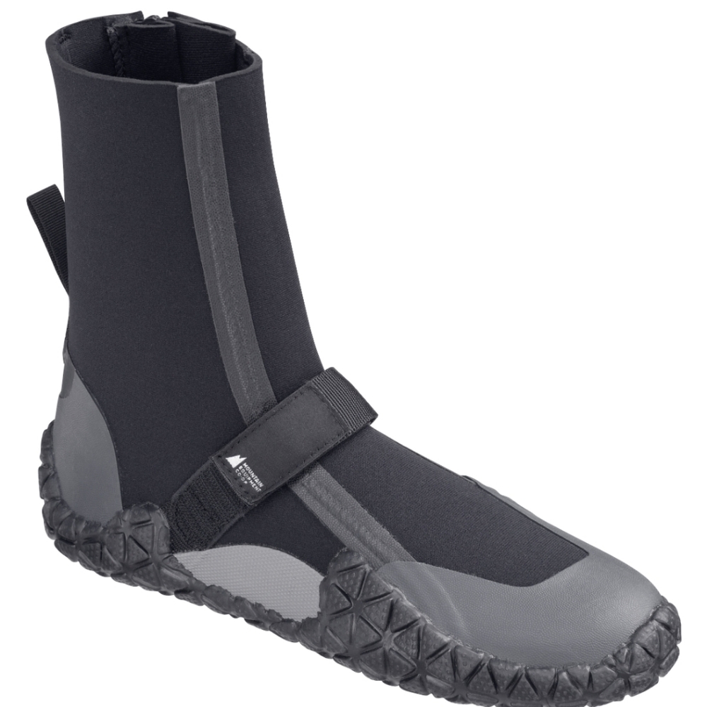 MEC Moque Men's Black Neoprene Paddling Boots Size 10?